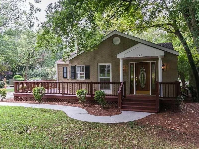 2380 Strathmore Drive, Atlanta, Georgia 30324, 2 Bedrooms Bedrooms, ,1 BathroomBathrooms,Residential,For Sale,2380 Strathmore Drive,7544466