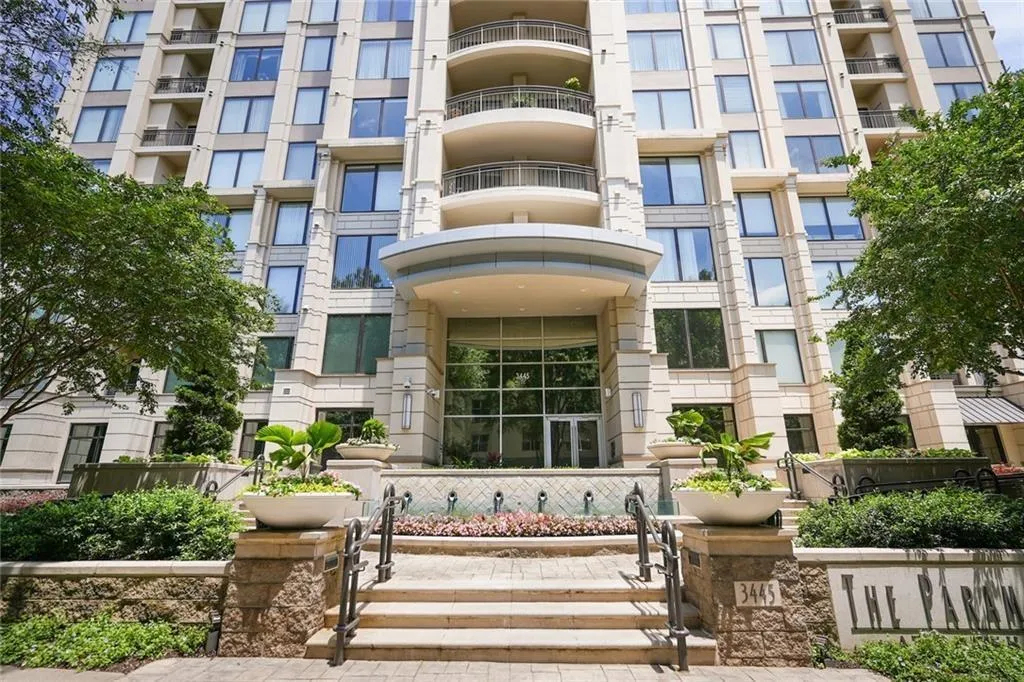 3445 Stratford Road Ne Unit 2504, Atlanta, Georgia 30326, 2 Bedrooms Bedrooms, ,2 BathroomsBathrooms,Residential,Sold,3445 Stratford Road Ne Unit 2504,7546229