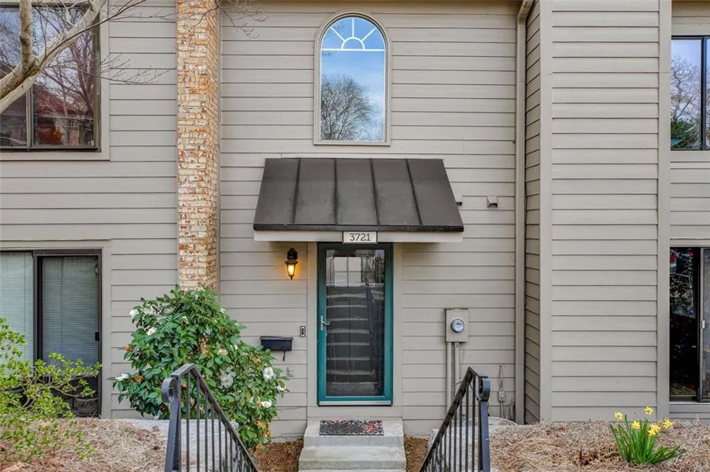 3721 Stonewall Circle Se, Atlanta, Georgia 30339, 4 Bedrooms Bedrooms, ,3 BathroomsBathrooms,Residential,For Sale,3721 Stonewall Circle Se,7529660