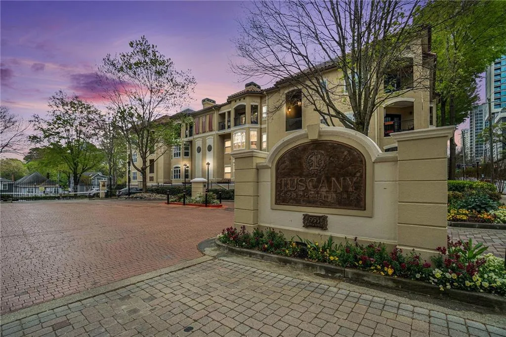 955 Juniper Street Unit 3026, Atlanta, Georgia 30309, 1 Bedroom Bedrooms, ,1 BathroomBathrooms,Residential,For Sale,955 Juniper Street Unit 3026,7555559