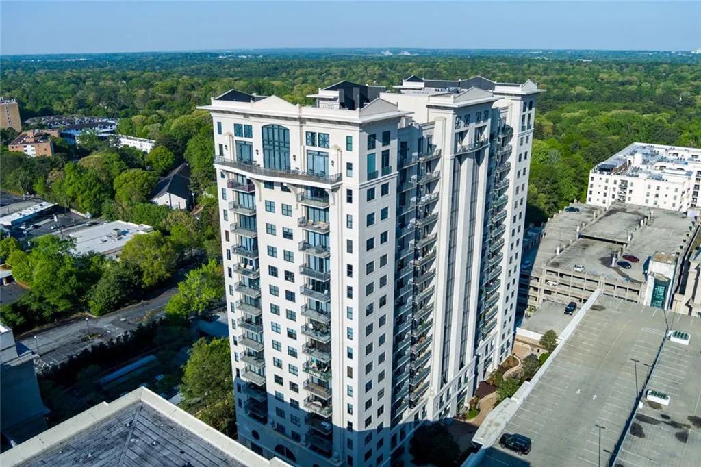 3040 Peachtree Road Nw Unit 511, Atlanta, Georgia 30305, 2 Bedrooms Bedrooms, 0 ,2 BathroomsBathrooms,Residential,Sold,3040 Peachtree Road Nw Unit 511,7557603