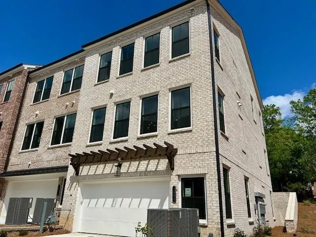 1059 Dryden Lane Unit 11, Atlanta, Georgia 30319, 3 Bedrooms Bedrooms, ,3 BathroomsBathrooms,Residential,For Sale,1059 Dryden Lane Unit 11,7558405