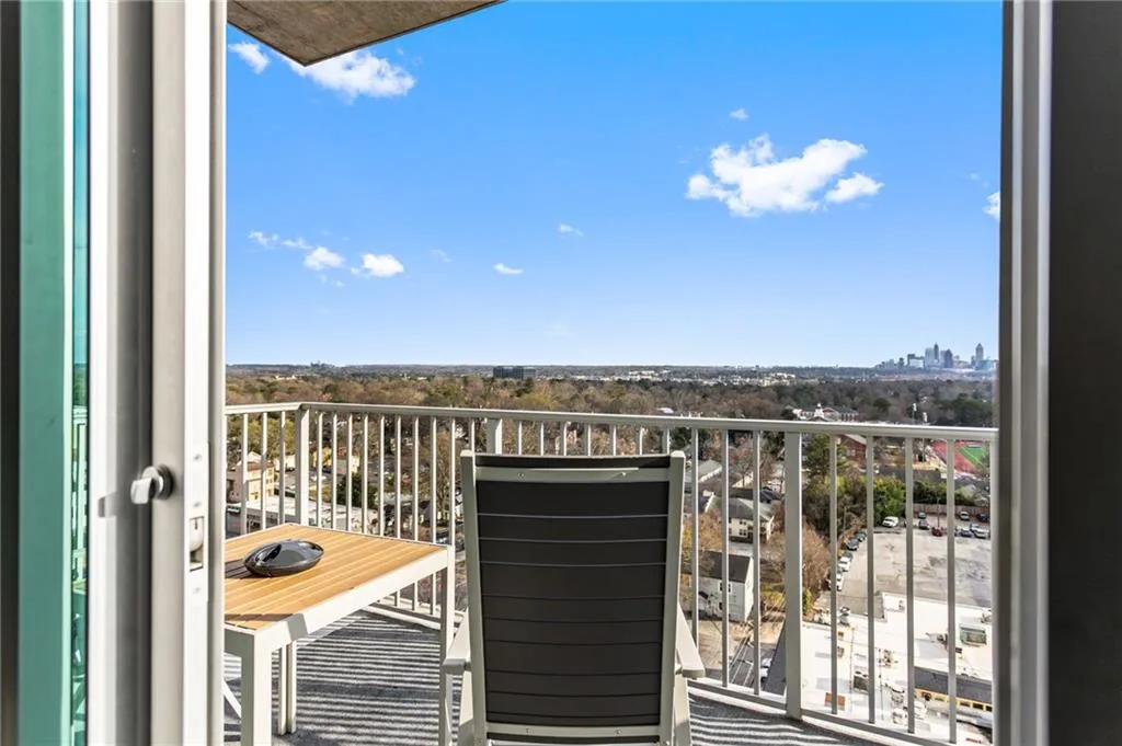 250 Pharr Road Ne Unit 1113, Atlanta, Georgia 30305, 2 Bedrooms Bedrooms, ,2 BathroomsBathrooms,Residential,Sold,250 Pharr Road Ne Unit 1113,7561568