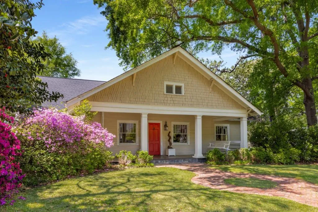 2600 Winslow Drive Ne, Atlanta, Georgia 30305, 3 Bedrooms Bedrooms, ,2 BathroomsBathrooms,Residential,Sold,2600 Winslow Drive Ne,7562103