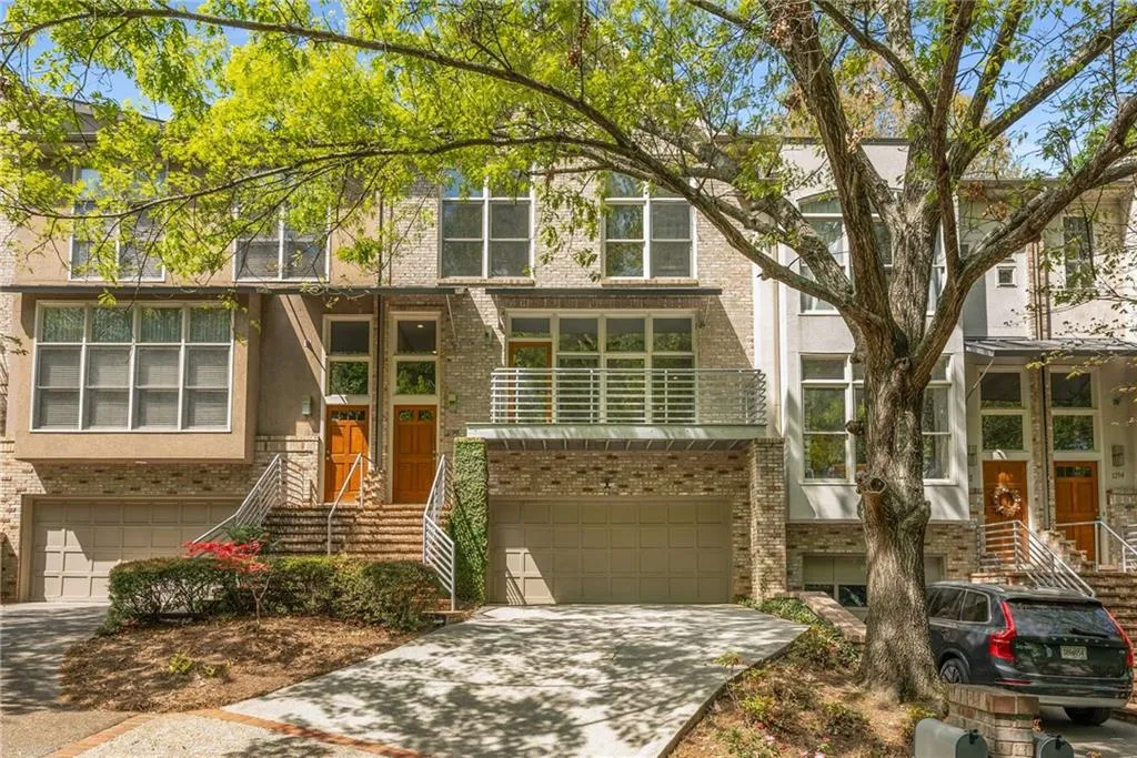 1290 Fernwood Circle Ne, Brookhaven, Georgia 30319, 3 Bedrooms Bedrooms, ,3 BathroomsBathrooms,Residential,For Sale,1290 Fernwood Circle Ne,7563767