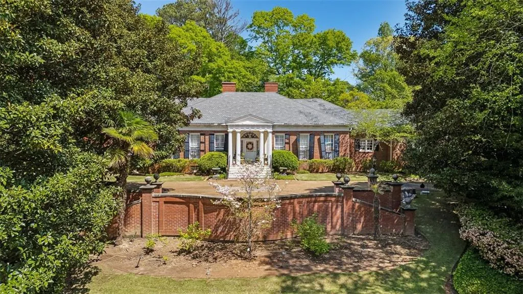 289 W Paces Ferry Road Nw, Atlanta, Georgia 30305, 4 Bedrooms Bedrooms, ,6 BathroomsBathrooms,Residential,Sold,289 W Paces Ferry Road Nw,7564074