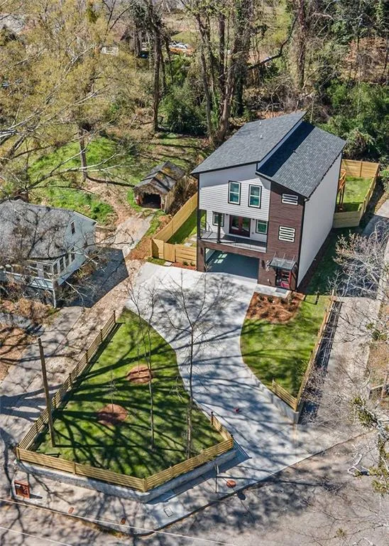 608 S Evelyn Place Nw, Atlanta, Georgia 30318, 3 Bedrooms Bedrooms, ,3 BathroomsBathrooms,Residential,For Sale,608 S Evelyn Place Nw,7564726