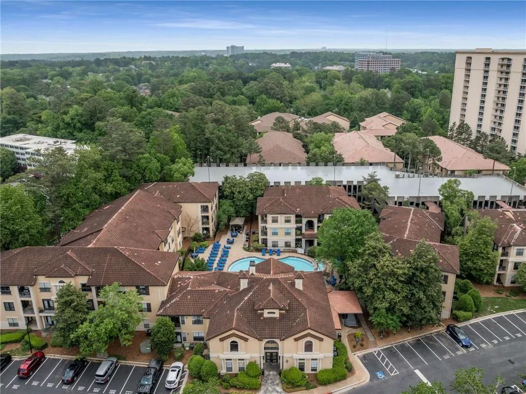 3777 Peachtree Road Ne Unit 1536, Atlanta, Georgia 30319, 1 Bedroom Bedrooms, ,1 BathroomBathrooms,Residential,For Sale,3777 Peachtree Road Ne Unit 1536,7563669