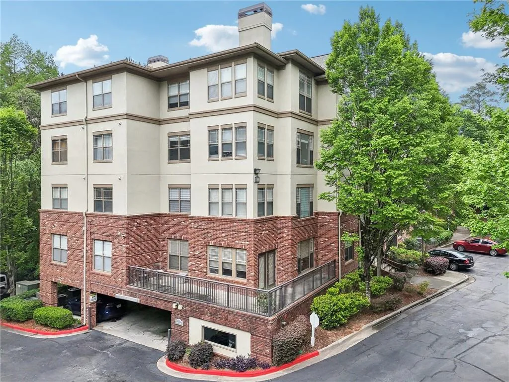 5559 Glenridge Drive Unit 1103, Sandy Springs, Georgia 30342, 1 Bedroom Bedrooms, ,1 BathroomBathrooms,Residential,Sold,5559 Glenridge Drive Unit 1103,7570415
