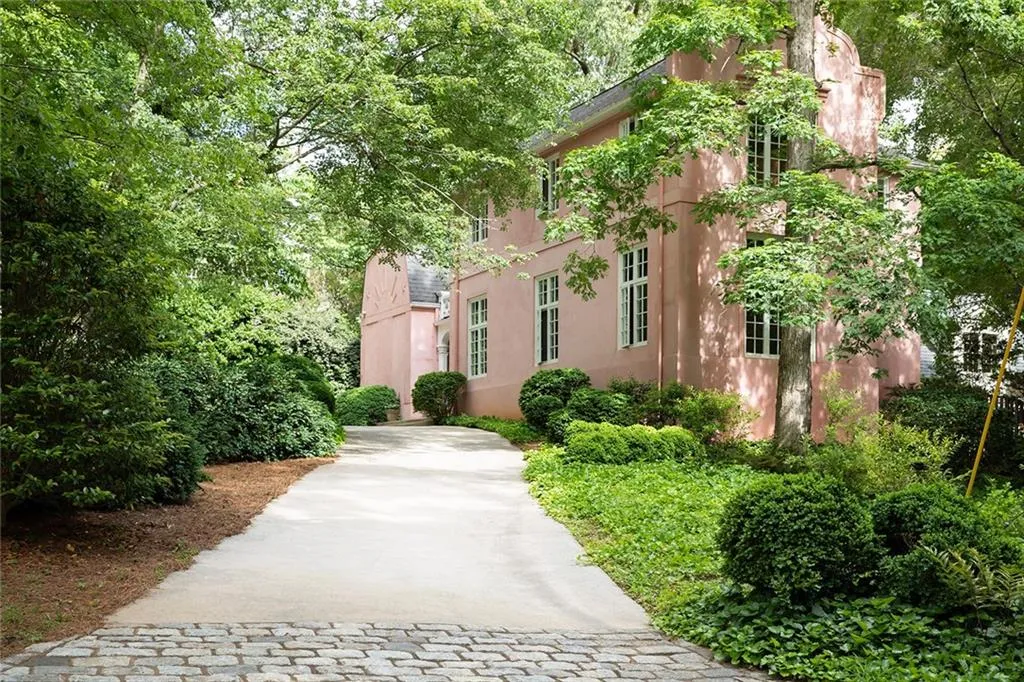 4705 Paran Valley Nw, Atlanta, Georgia 30327, 5 Bedrooms Bedrooms, ,4 BathroomsBathrooms,Residential,Sold,4705 Paran Valley Nw,7567841