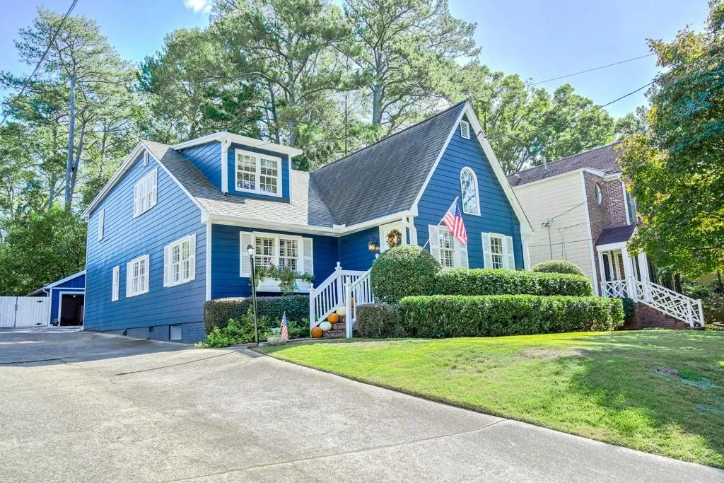 2195 Edison Avenue Ne, Atlanta, Georgia 30305, 4 Bedrooms Bedrooms, ,3 BathroomsBathrooms,Residential,Sold,2195 Edison Avenue Ne,7574630