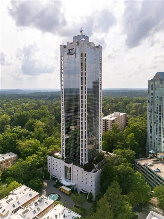 2828 Peachtree Road Nw Unit 1501, Atlanta, Georgia 30305, 2 Bedrooms Bedrooms, ,2 BathroomsBathrooms,Residential,For Sale,2828 Peachtree Road Nw Unit 1501,7576121