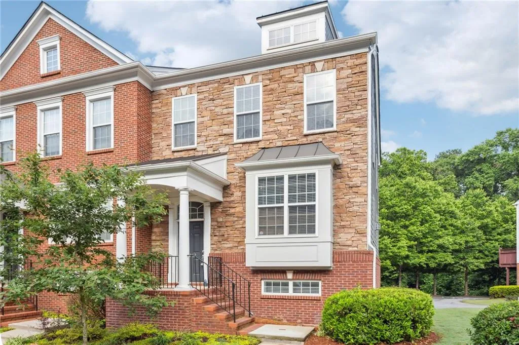2252 Limehurst Drive Ne, Atlanta, Georgia 30319, 3 Bedrooms Bedrooms, ,3 BathroomsBathrooms,Residential,Sold,2252 Limehurst Drive Ne,7579597