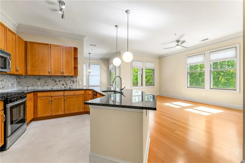3621 Vinings Slope Se Unit 3510, Atlanta, Georgia 30339, 2 Bedrooms Bedrooms, ,2 BathroomsBathrooms,Residential,Sold,3621 Vinings Slope Se Unit 3510,7582504
