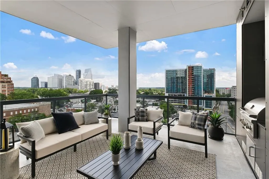 3107 Peachtree Road Ne Unit 1005, Atlanta, Georgia 30305, 2 Bedrooms Bedrooms, ,2 BathroomsBathrooms,Residential,For Sale,3107 Peachtree Road Ne Unit 1005,7580294