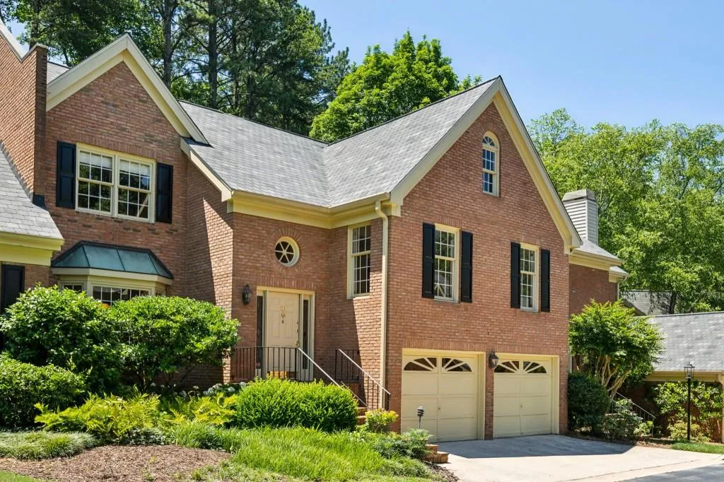 51 Ivy Chase Ne, Atlanta, Georgia 30342, 3 Bedrooms Bedrooms, ,2 BathroomsBathrooms,Residential,For Sale,51 Ivy Chase Ne,7585214