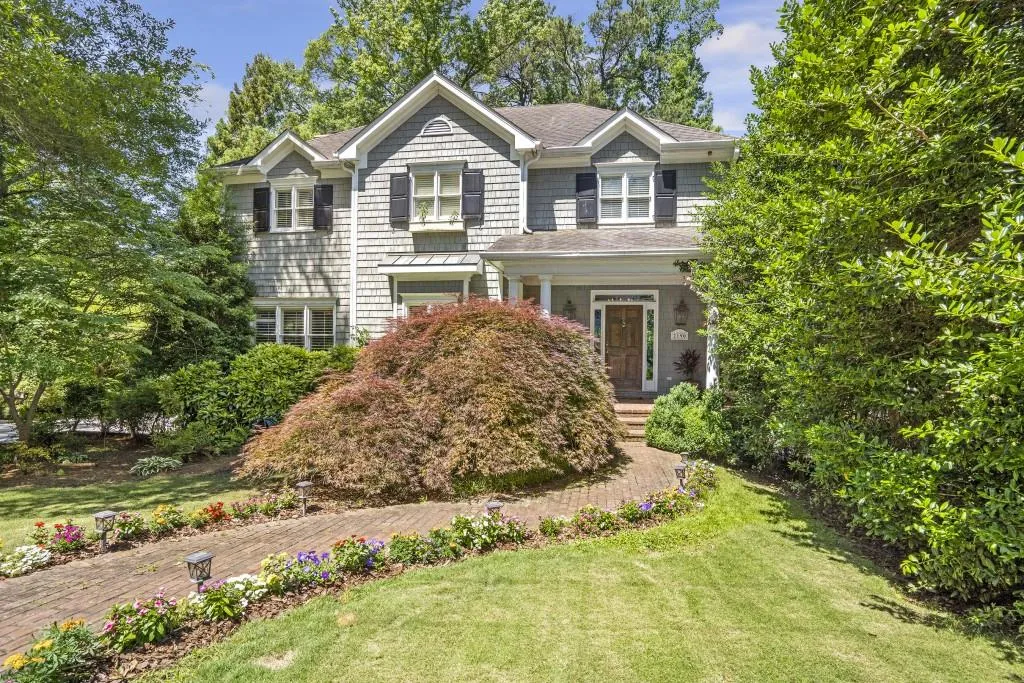 2190 Stephen Long Drive Ne, Atlanta, Georgia 30305, 4 Bedrooms Bedrooms, ,3 BathroomsBathrooms,Residential,For Sale,2190 Stephen Long Drive Ne,7586197
