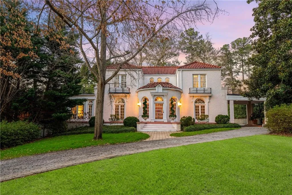 401 Peachtree Battle Avenue Nw, Atlanta, Georgia 30305, 4 Bedrooms Bedrooms, ,3 BathroomsBathrooms,Residential,For Sale,401 Peachtree Battle Avenue Nw,7541406