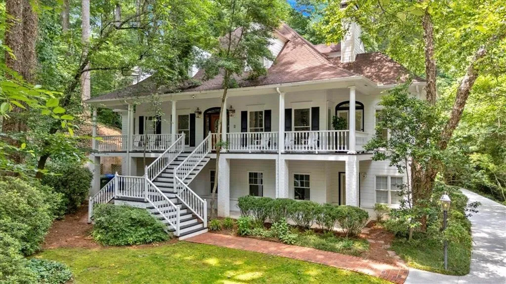 400 Old Ivy Road Ne, Atlanta, Georgia 30342, 6 Bedrooms Bedrooms, ,5 BathroomsBathrooms,Residential,For Sale,400 Old Ivy Road Ne,7587228