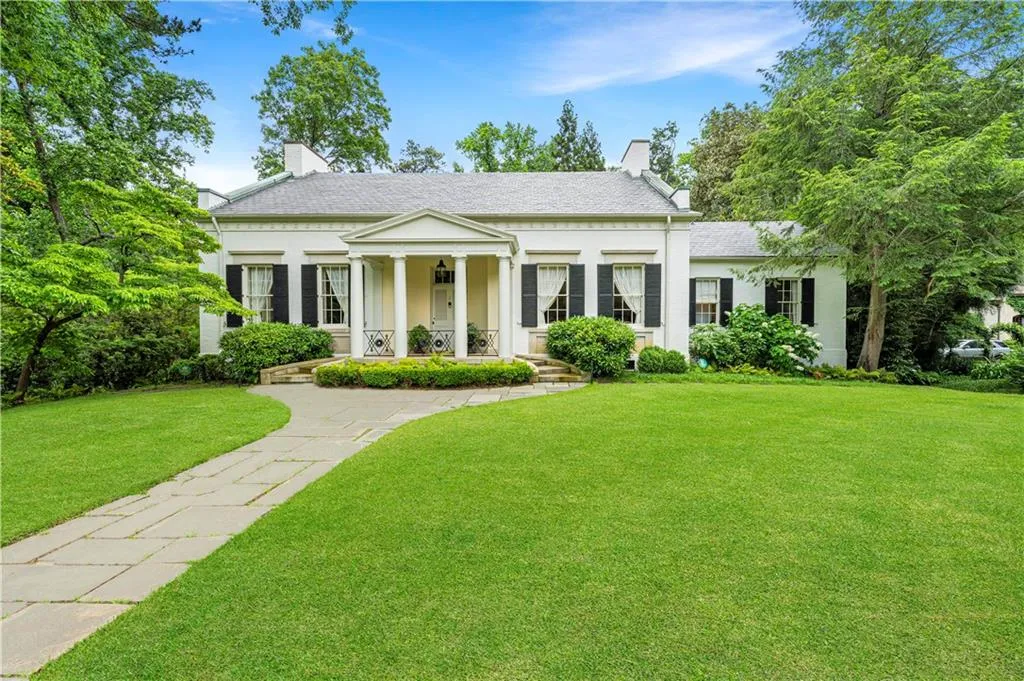2 W Muscogee Avenue Nw, Atlanta, Georgia 30305, 4 Bedrooms Bedrooms, ,5 BathroomsBathrooms,Residential,For Sale,2 W Muscogee Avenue Nw,7587033