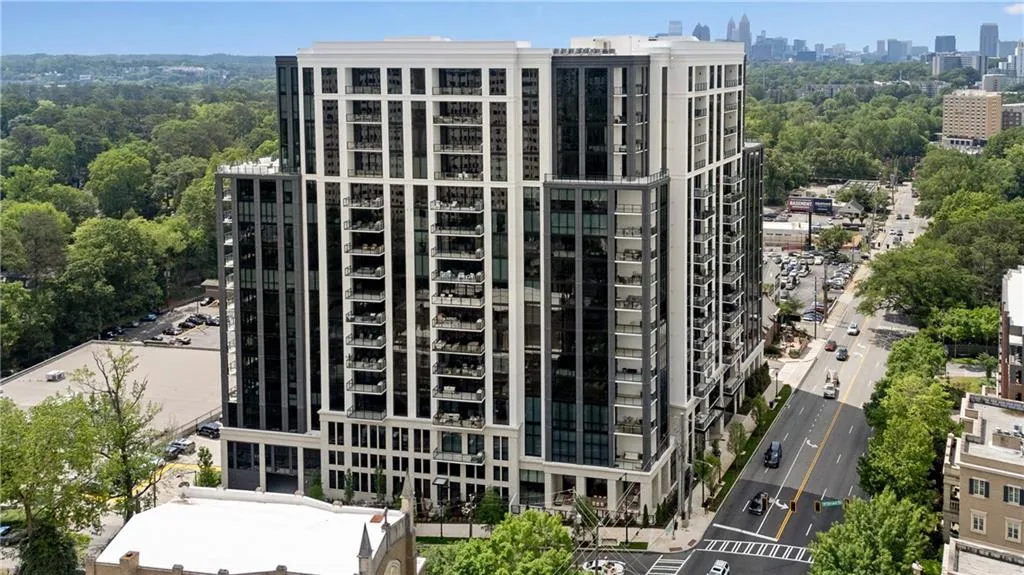 2425 Peachtree Road Ne Unit 902, Atlanta, Georgia 30305, 2 Bedrooms Bedrooms, ,3 BathroomsBathrooms,Residential,For Sale,2425 Peachtree Road Ne Unit 902,7587869