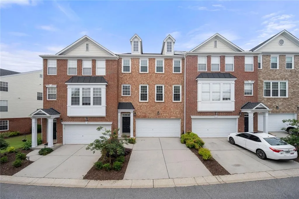 3655 Chattahoochee Summit Drive Se Unit 16, Atlanta, Georgia 30339, 3 Bedrooms Bedrooms, ,3 BathroomsBathrooms,Residential,For Sale,3655 Chattahoochee Summit Drive Se Unit 16,7590184