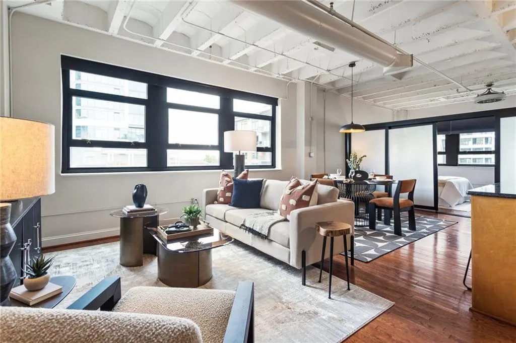 878 Peachtree Street Ne Unit 704, Atlanta, Georgia 30309, 2 Bedrooms Bedrooms, ,1 BathroomBathrooms,Residential,Sold,878 Peachtree Street Ne Unit 704,7590209