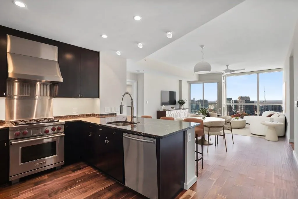 3325 Piedmont Road Ne Unit 2104, Atlanta, Georgia 30305, 2 Bedrooms Bedrooms, ,2 BathroomsBathrooms,Residential,For Sale,3325 Piedmont Road Ne Unit 2104,7592682
