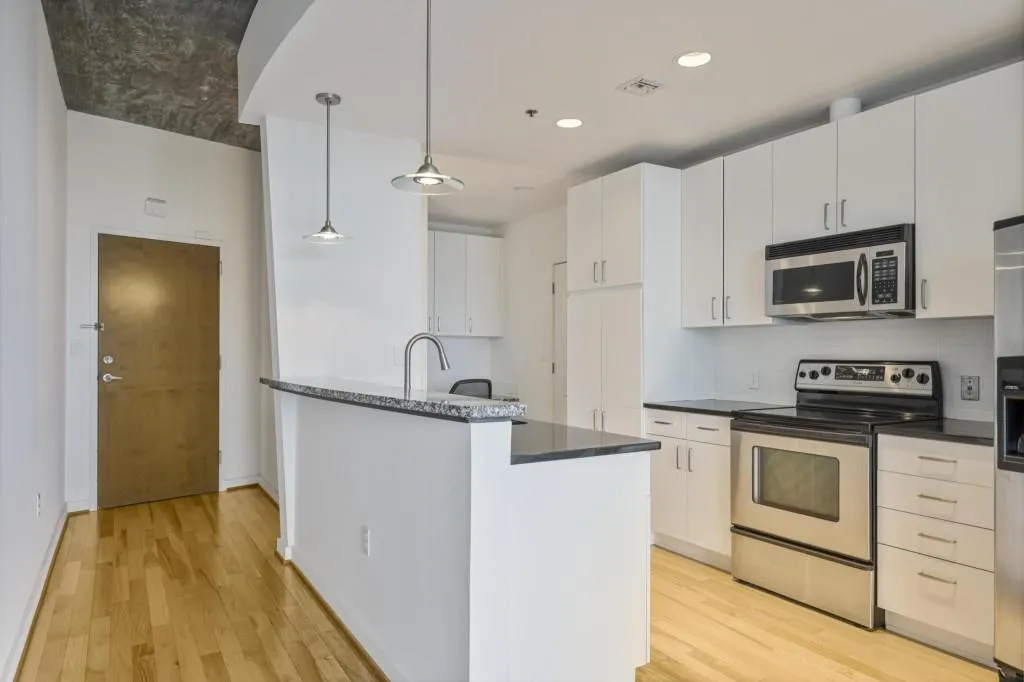 943 Peachtree Street Ne Unit 716, Atlanta, Georgia 30309, 1 Bedroom Bedrooms, ,1 BathroomBathrooms,Residential,For Sale,943 Peachtree Street Ne Unit 716,7593361