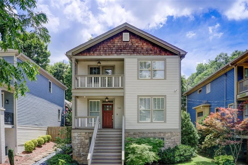 945 Longley Avenue Nw, Atlanta, Georgia 30318, 4 Bedrooms Bedrooms, ,2 BathroomsBathrooms,Residential,For Sale,945 Longley Avenue Nw,7597507