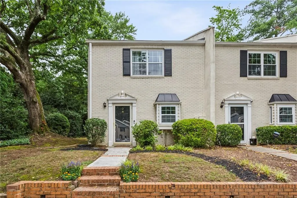 1767 Defoor Avenue Nw Unit D, Atlanta, Georgia 30318, 2 Bedrooms Bedrooms, ,2 BathroomsBathrooms,Residential,For Sale,1767 Defoor Avenue Nw Unit D,7597562