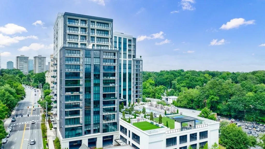 2425 Peachtree Road Unit 1806, Atlanta, Georgia 30305, 3 Bedrooms Bedrooms, ,3 BathroomsBathrooms,Residential,For Sale,2425 Peachtree Road Unit 1806,7598826
