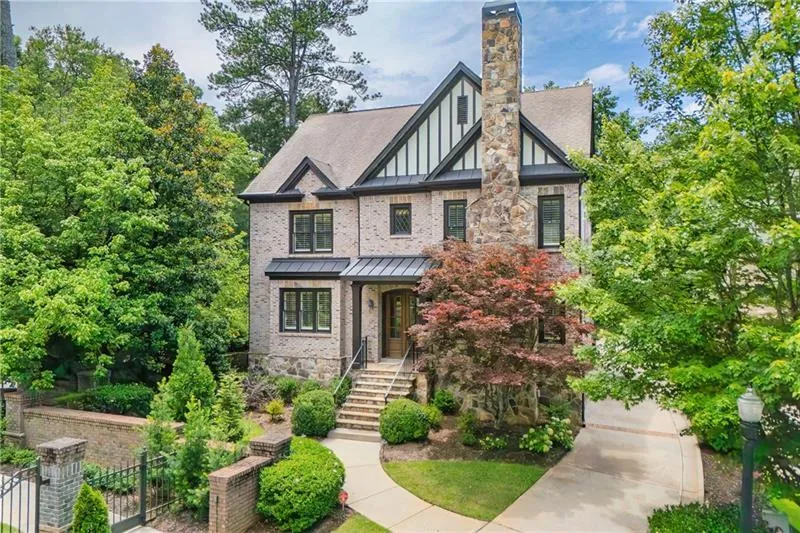 400 Mabry Place, Atlanta, Georgia 30319, 5 Bedrooms Bedrooms, ,5 BathroomsBathrooms,Residential,For Sale,400 Mabry Place,7599542