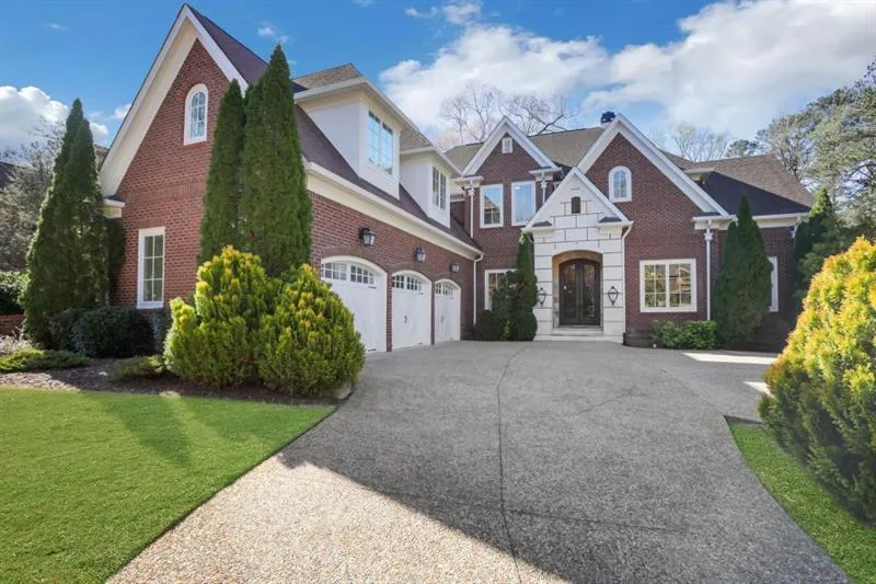 821 Camden Park Court, Atlanta, Georgia 30342, 6 Bedrooms Bedrooms, ,6 BathroomsBathrooms,Residential,For Sale,821 Camden Park Court,7599635