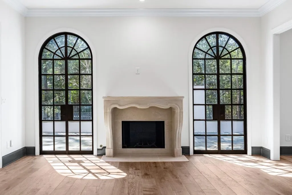 650 Moores Mill Road Nw Unit 1, Atlanta, Georgia 30327, 3 Bedrooms Bedrooms, ,2 BathroomsBathrooms,Residential,For Sale,650 Moores Mill Road Nw Unit 1,7600077