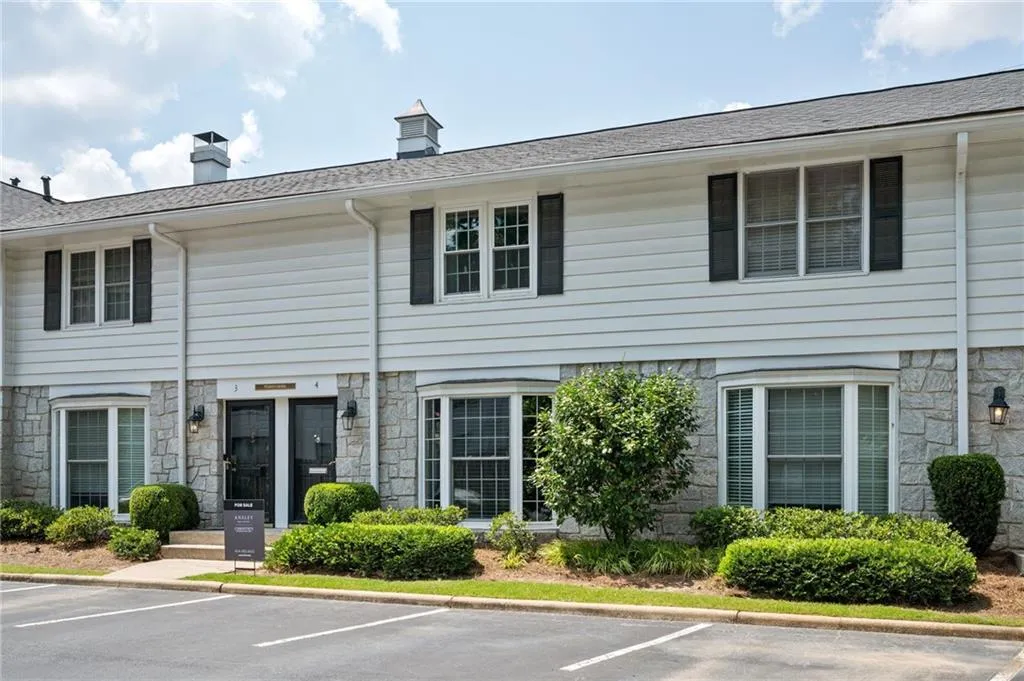136 Peachtree Memorial Drive Nw Unit Pa4, Atlanta, Georgia 30309, 2 Bedrooms Bedrooms, ,1 BathroomBathrooms,Residential,For Sale,136 Peachtree Memorial Drive Nw Unit Pa4,7600318