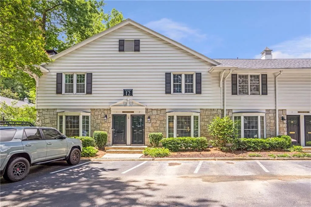 136 Peachtree Memorial Drive Nw Unit Ri2, Atlanta, Georgia 30309, 2 Bedrooms Bedrooms, ,1 BathroomBathrooms,Residential,For Sale,136 Peachtree Memorial Drive Nw Unit Ri2,7600280