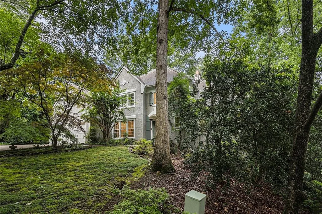 80 Stratford Place Ne, Atlanta, Georgia 30342, 3 Bedrooms Bedrooms, ,3 BathroomsBathrooms,Residential,For Sale,80 Stratford Place Ne,7601036