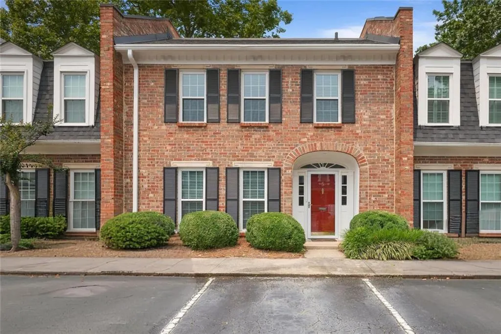 5 Palace Green Place Nw, Atlanta, Georgia 30318, 3 Bedrooms Bedrooms, ,2 BathroomsBathrooms,Residential,Sold,5 Palace Green Place Nw,7603413