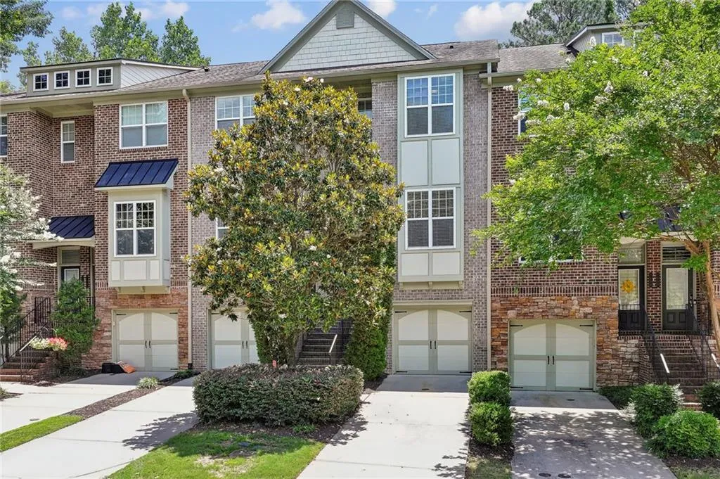 1986 Cobblestone Circle Ne, Atlanta, Georgia 30319, 2 Bedrooms Bedrooms, ,2 BathroomsBathrooms,Residential,For Sale,1986 Cobblestone Circle Ne,7599073