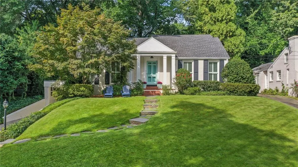 1836 Colland Drive Nw, Atlanta, Georgia 30318, 3 Bedrooms Bedrooms, ,3 BathroomsBathrooms,Residential,Sold,1836 Colland Drive Nw,7588655