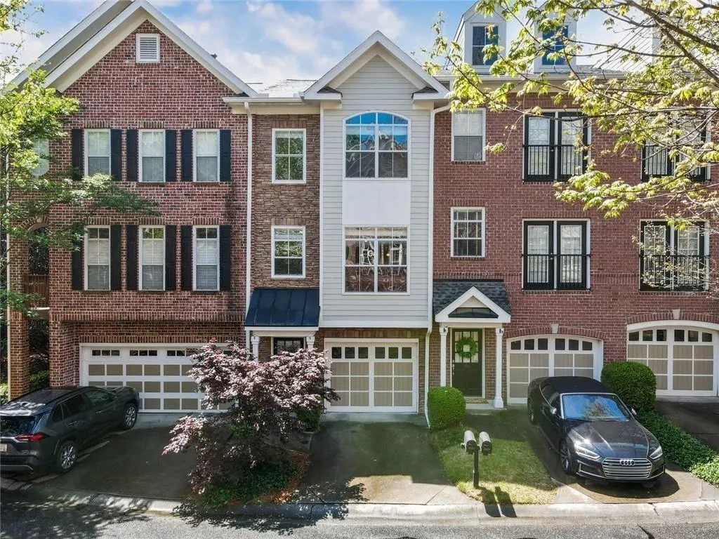 5523 Glenridge Park Ne, Atlanta, Georgia 30342, 3 Bedrooms Bedrooms, ,2 BathroomsBathrooms,Residential,For Sale,5523 Glenridge Park Ne,7605093