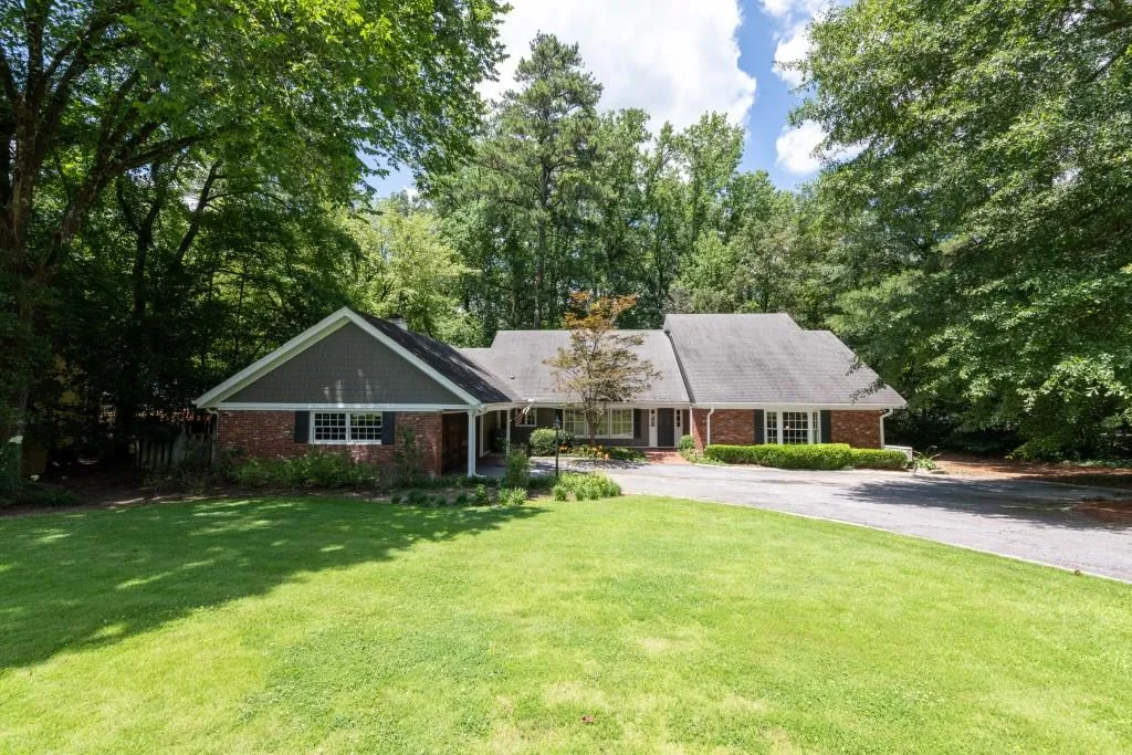 3435 Valley Road Nw, Atlanta, Georgia 30305, 5 Bedrooms Bedrooms, ,5 BathroomsBathrooms,Residential,For Sale,3435 Valley Road Nw,7595118
