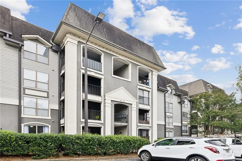 2657 Lenox Road Ne Unit 134-2, Atlanta, Georgia 30324, 1 Bedroom Bedrooms, ,1 BathroomBathrooms,Residential,For Sale,2657 Lenox Road Ne Unit 134-2,7607683