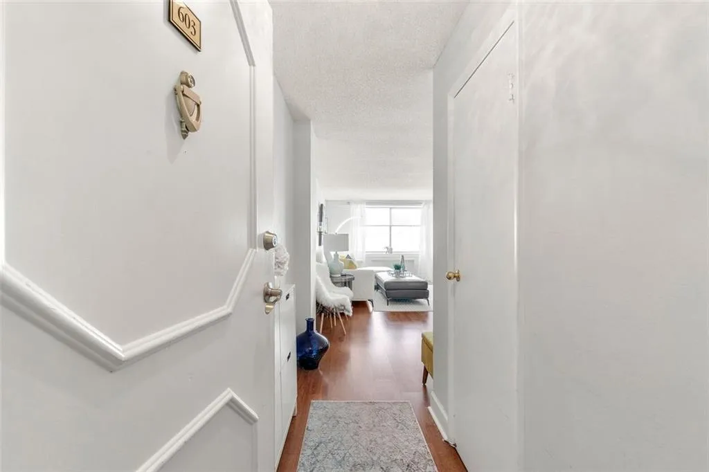 2479 Peachtree Road Ne Unit 603, Atlanta, Georgia 30305, 1 Bedroom Bedrooms, ,1 BathroomBathrooms,Residential,For Sale,2479 Peachtree Road Ne Unit 603,7609501