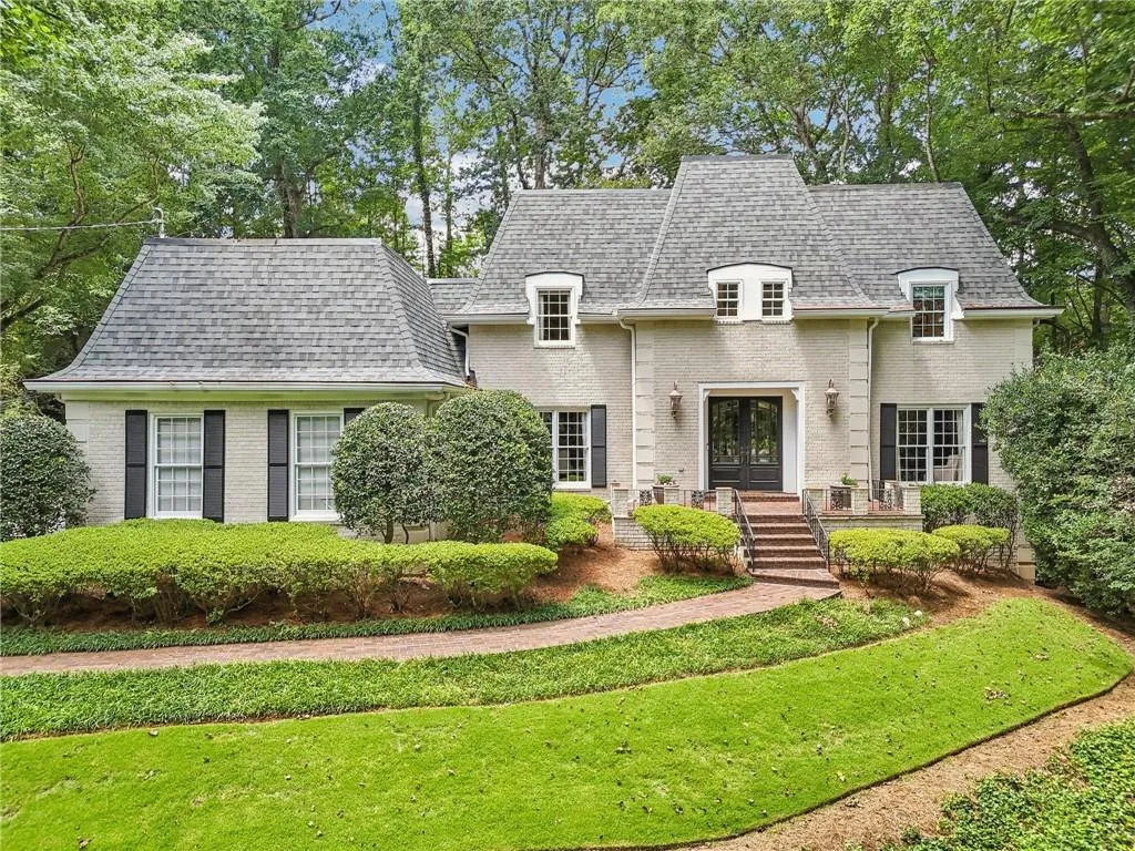 1382 W Wesley Road Nw, Atlanta, Georgia 30327, 4 Bedrooms Bedrooms, ,4 BathroomsBathrooms,Residential,Sold,1382 W Wesley Road Nw,7611578