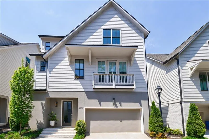 Atlanta, Georgia 30342, 4 Bedrooms Bedrooms, ,4 BathroomsBathrooms,Residential,Sold,7612726
