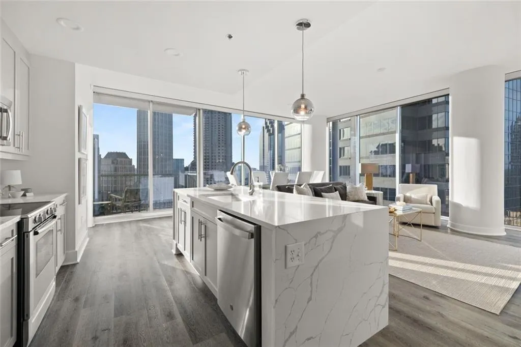 1080 Peachtree Street Ne Unit 1902, Atlanta, Georgia 30309, 2 Bedrooms Bedrooms, ,2 BathroomsBathrooms,Residential,For Sale,1080 Peachtree Street Ne Unit 1902,7612367