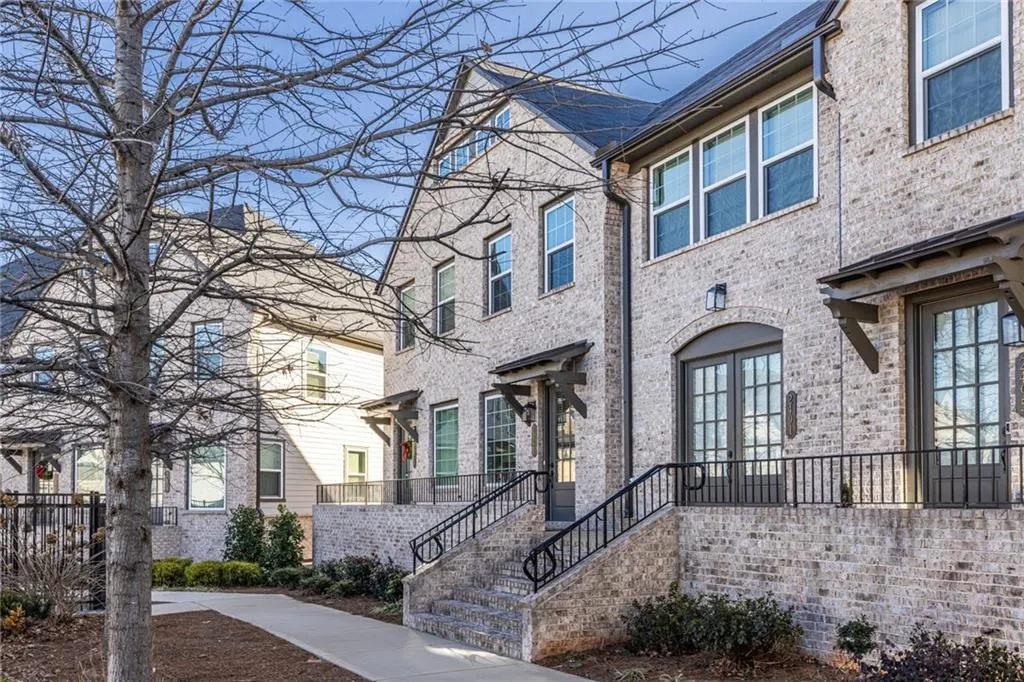 2487 Figaro, Atlanta, Georgia 30318, 2 Bedrooms Bedrooms, ,3 BathroomsBathrooms,Residential,Sold,2487 Figaro,7612551