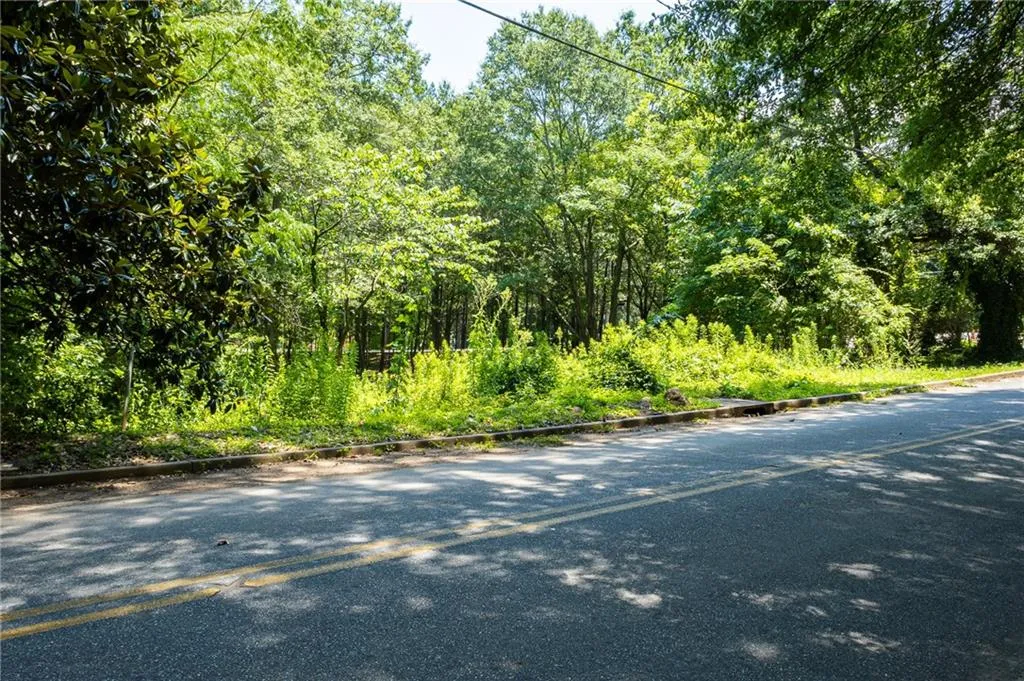 1095 Northwest Drive, Atlanta, Georgia 30318, ,Residential,For Sale,1095 Northwest Drive,7612655